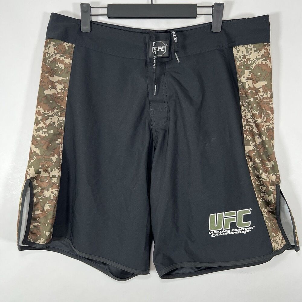 UFC Fight Shorts Trunks Mens Size XL 36x10 Black Camo Ultimate Fighting Stretch